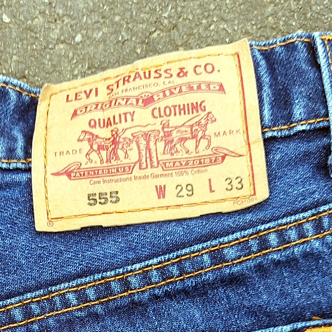 Vintage Levi’s 555 straight leg jeans made in Australia, waist 29 inches, leg 33 inches
