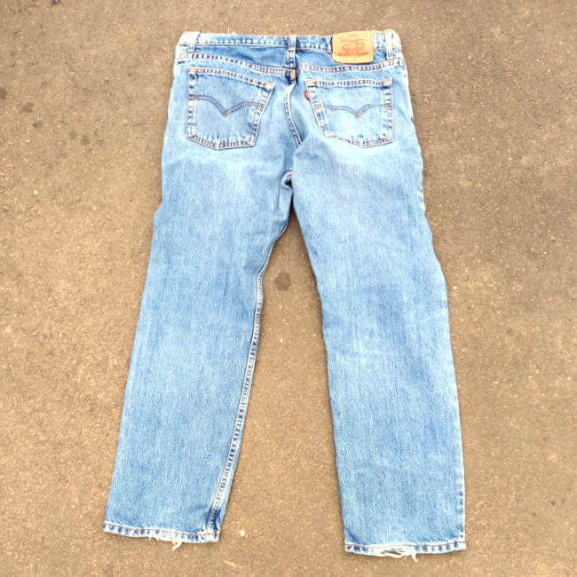 Vintage Levi’s 607 straight leg jeans, waist 35 inches, leg 30 inches